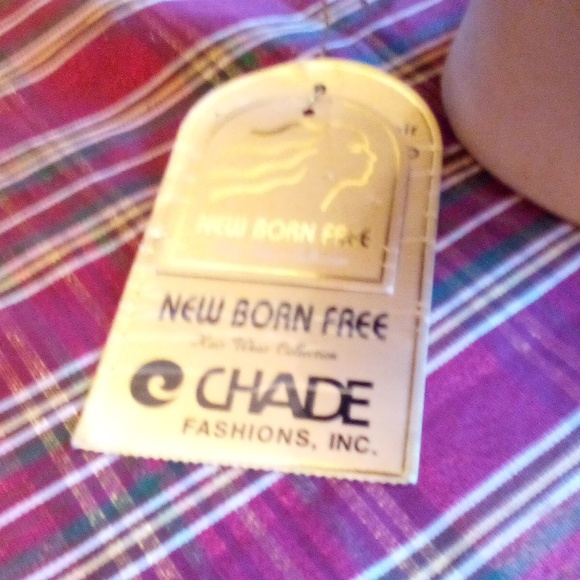 New CHADE Born Free Dark Brown 100% Synthetic Hair - Picture 10 of 11